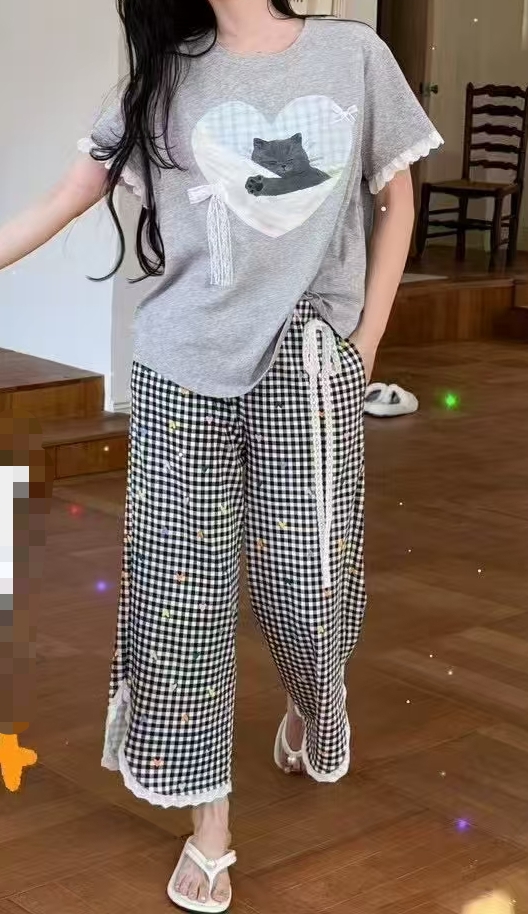 慵懒可爱风短款T恤蕾丝拼接格纹8分阔腿裤两件套睡衣