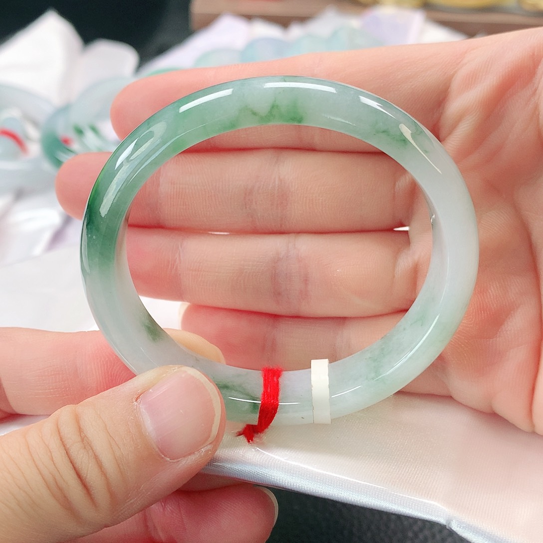 未镶嵌手镯翡翠缅甸A货翡翠手镯贵妃