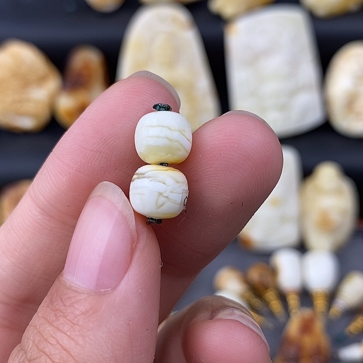 琥珀未镶嵌裸石8对珠c824
