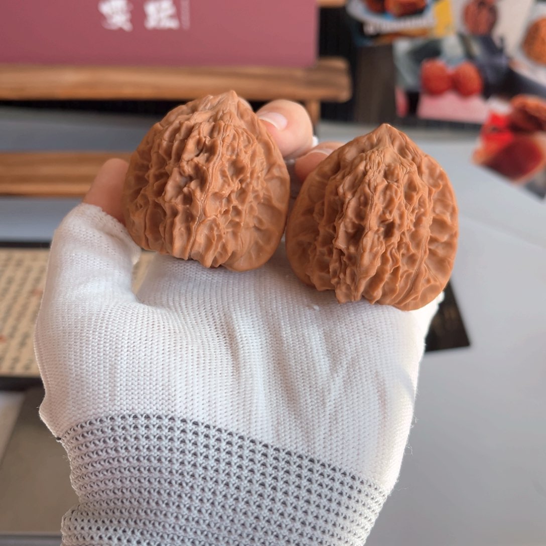 文玩核桃吊坠鲨***-北京官帽