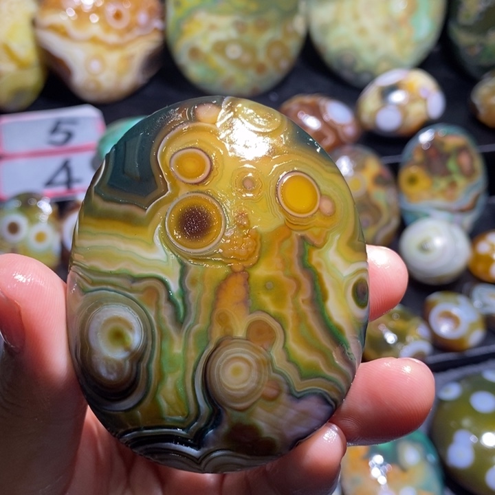 玛瑙/玉髓未镶嵌珠宝奇石86