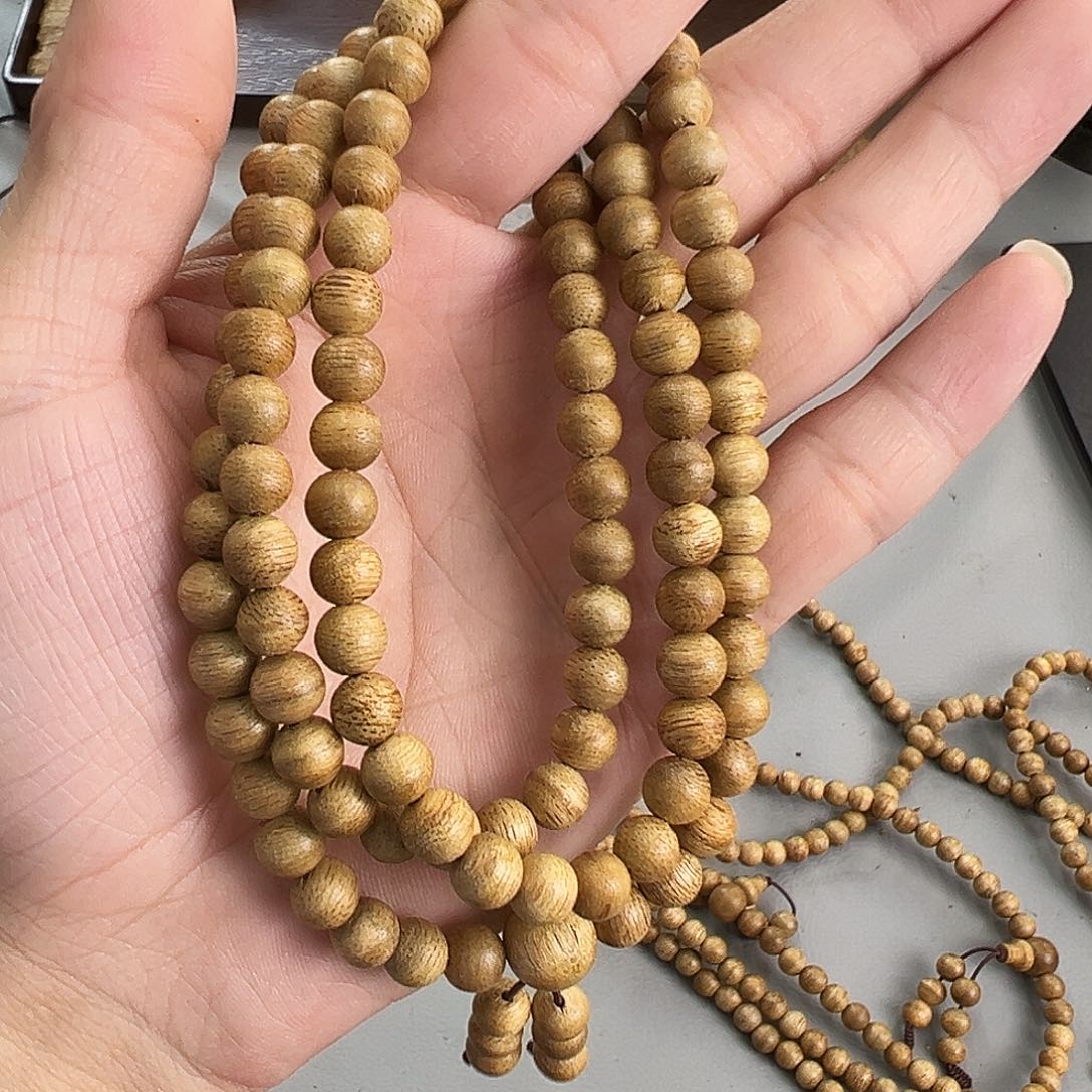 沉香沉香碎屑海南黄油格0.7mm圆珠多圈福利款多样性发一