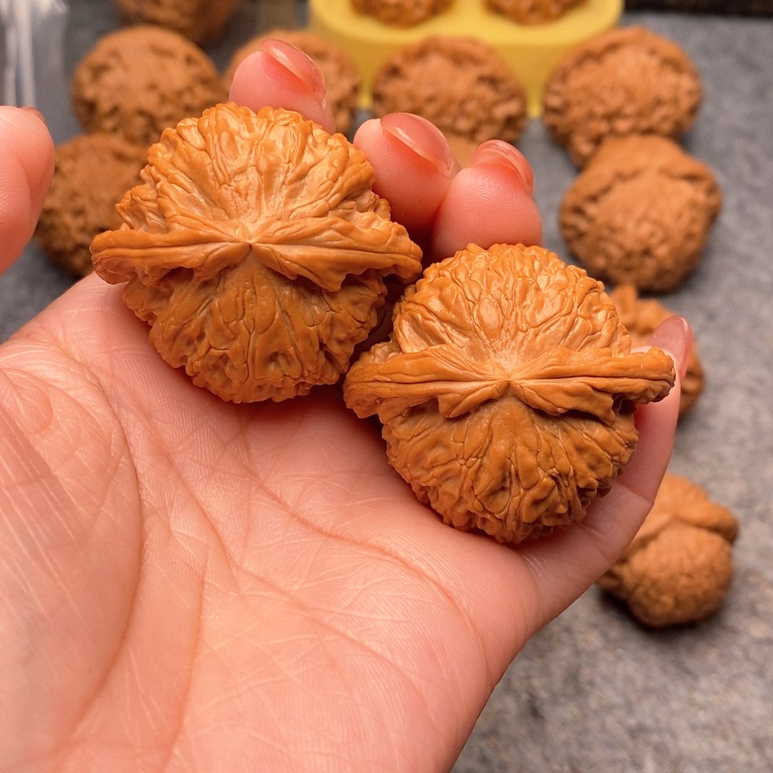 文玩核桃把件野****动精品白狮子44全品