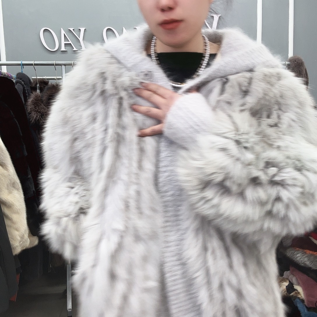 姚小妖家高端皮草