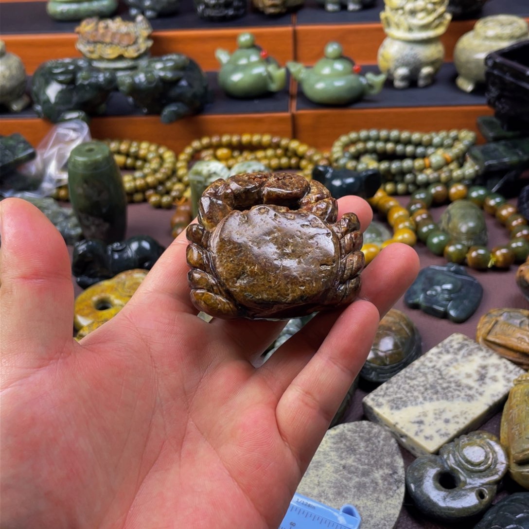 【闪购商品】未镶嵌岫岩河磨玉（透闪石质玉）挂件