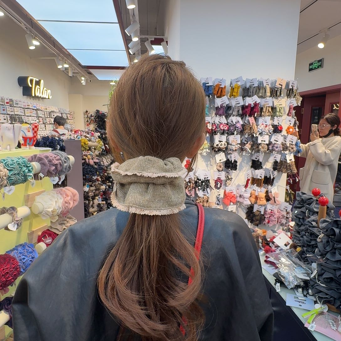 布艺非金属卡其色发圈