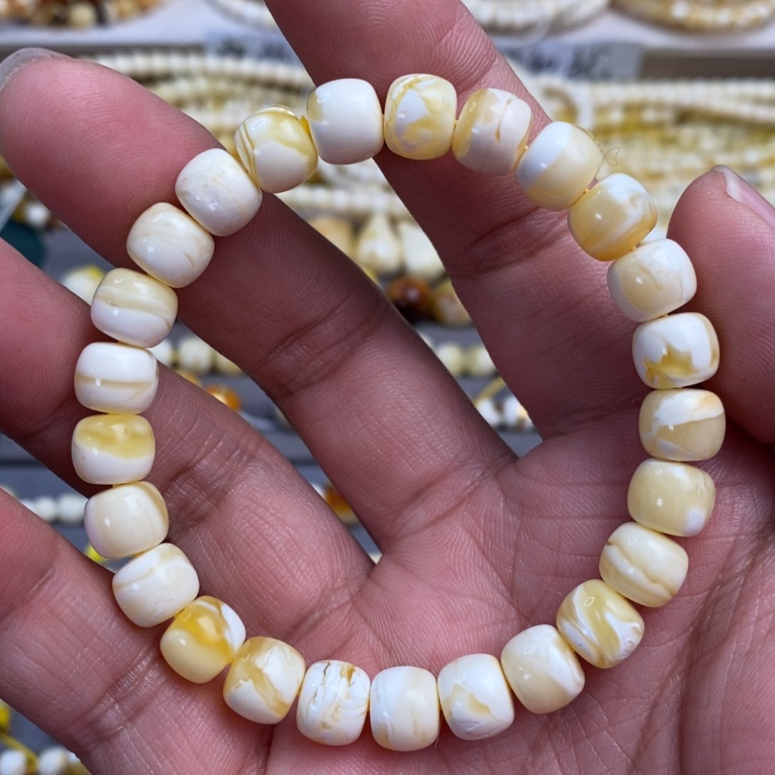 未镶嵌蜜蜡裸石9×8mm妖孽