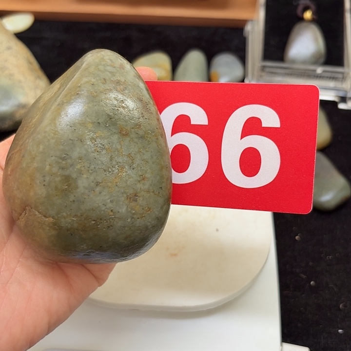 和田玉（糖玉）未镶嵌挂件