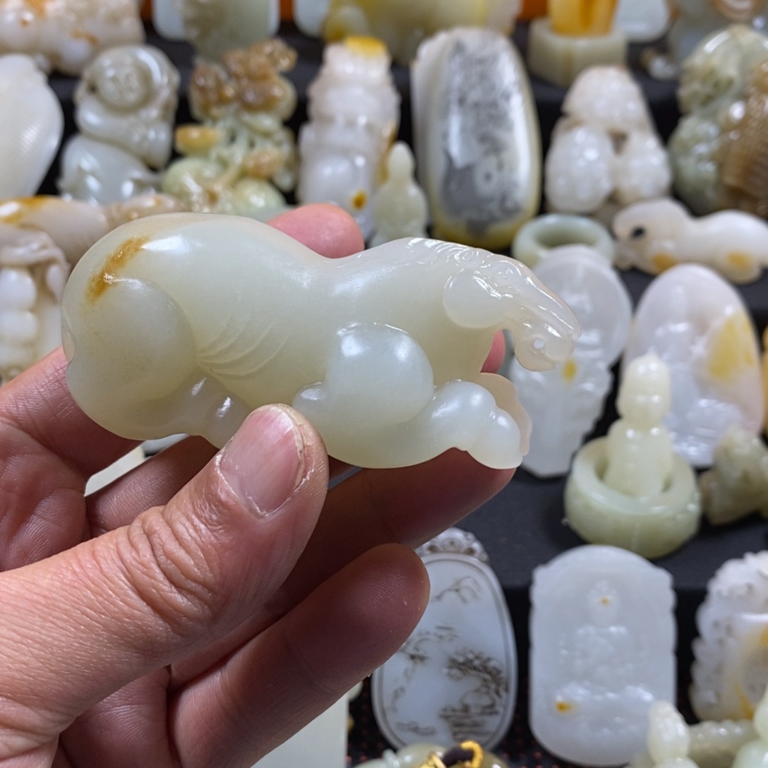 和田玉颈饰未镶嵌