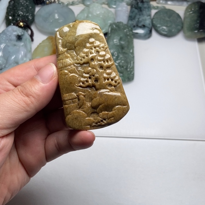 翡翠未镶嵌颈饰山水22