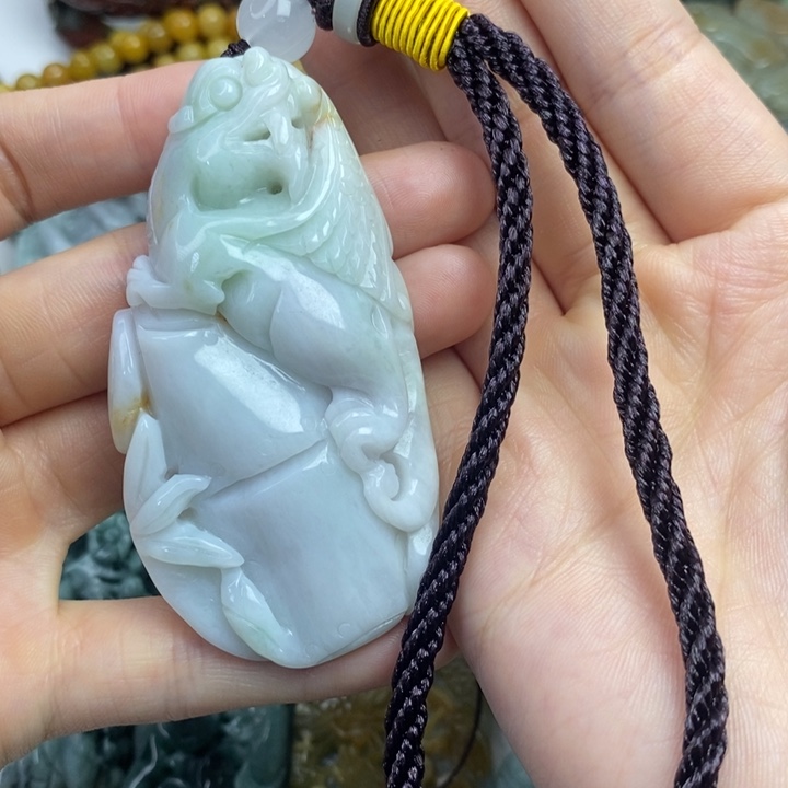 颈饰未镶嵌翡翠手把件