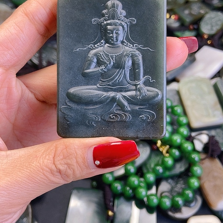 颈饰未镶嵌和田玉