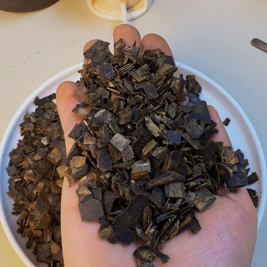 沉香碎屑沉香高油糖结碎片100克