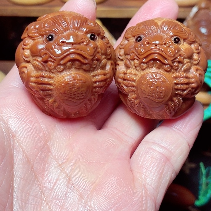吊坠橄榄核貔貅一对