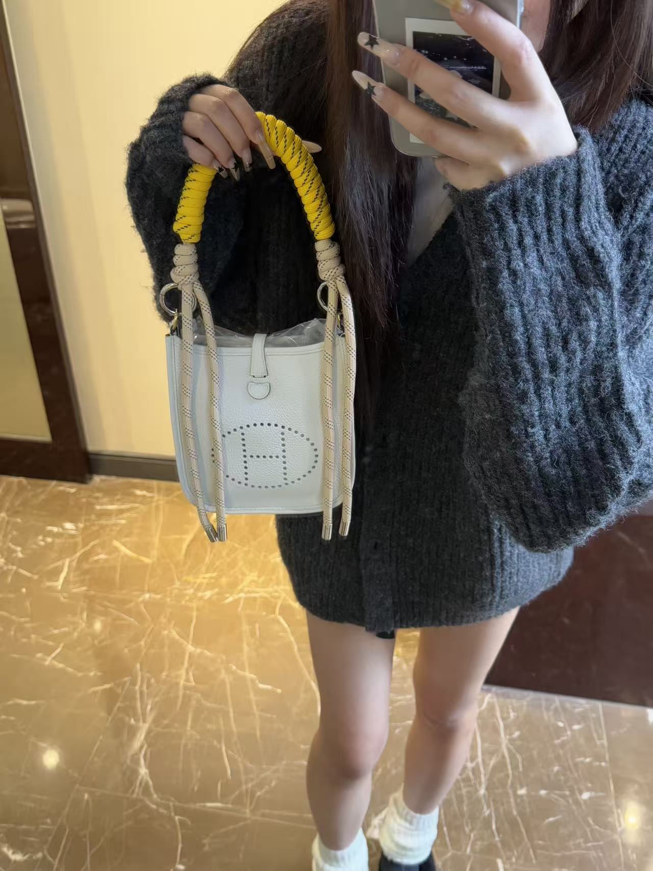 95新 Hermes/爱马仕 展会外场！白色mini伊芙琳包