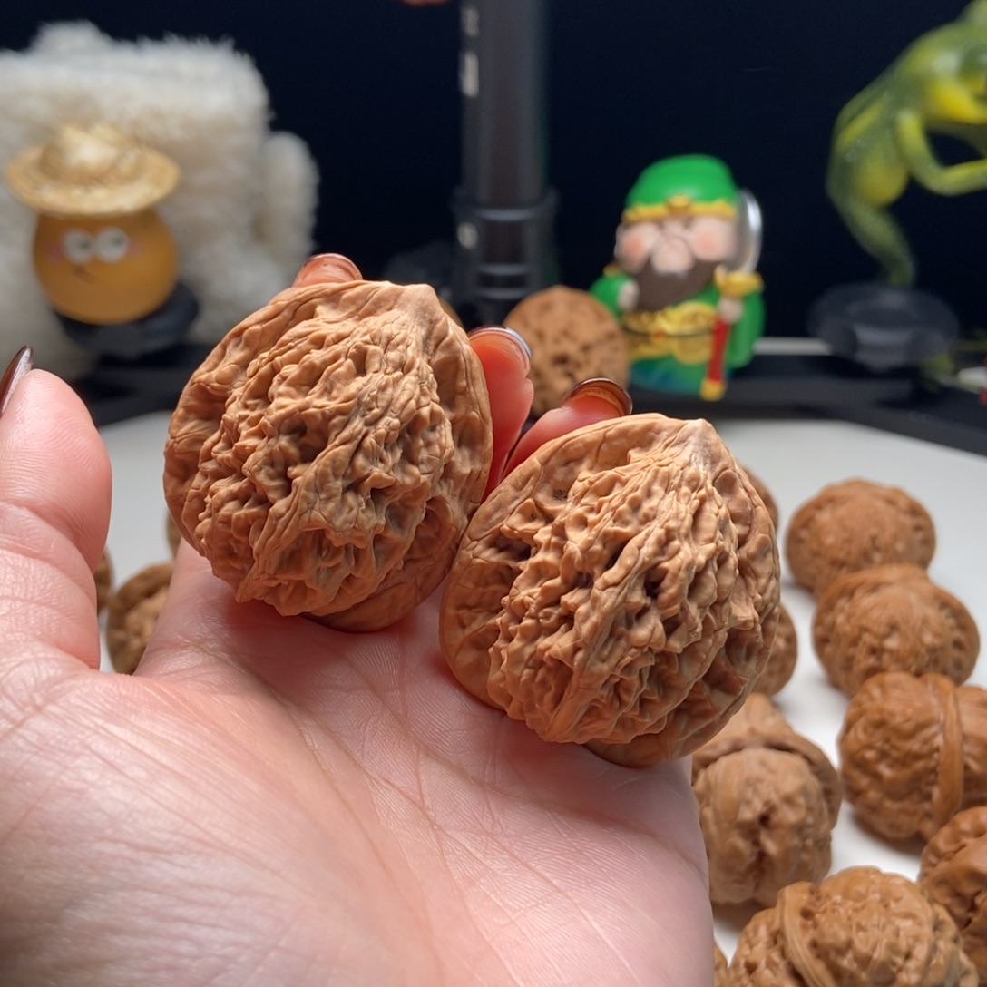 吊坠文玩核桃39.5麦虎 到付