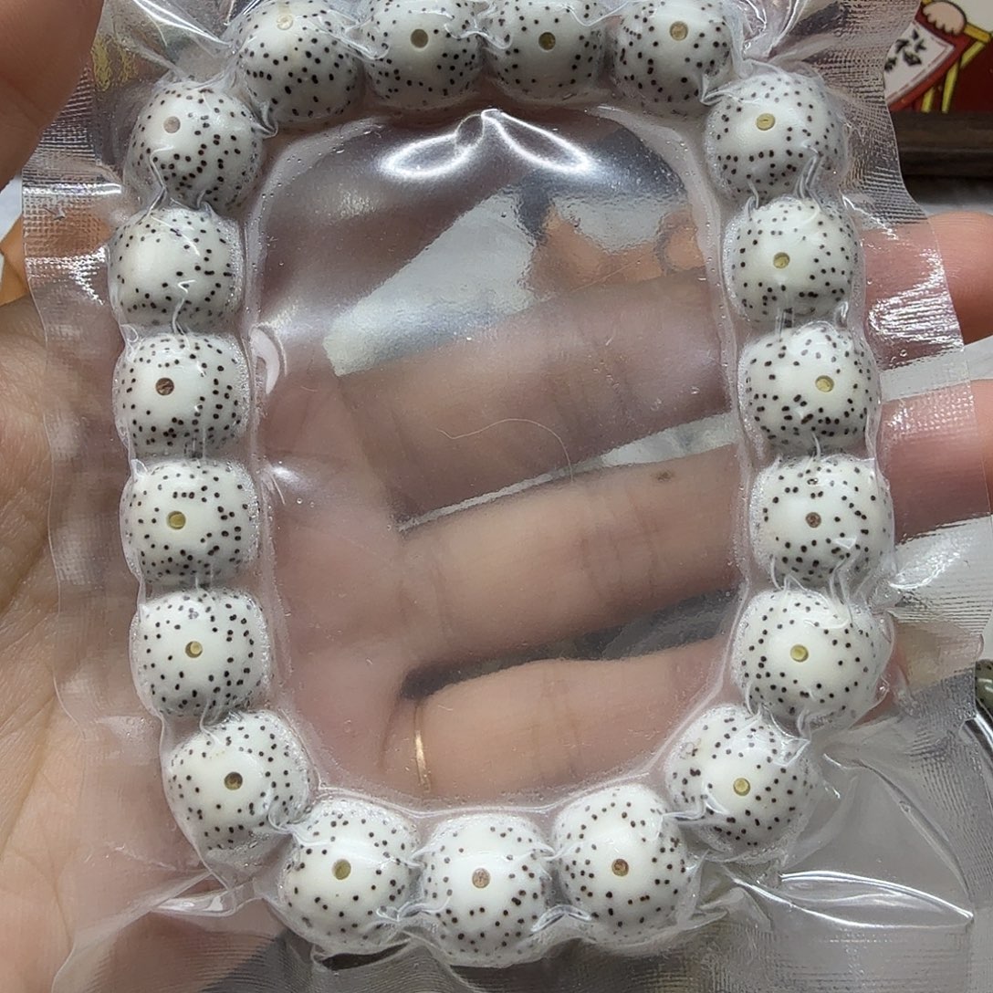 空***2星月菩提吊坠12原白L1