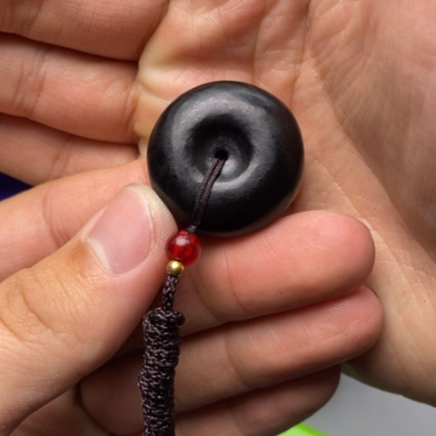 老***酒和田玉未镶嵌颈饰