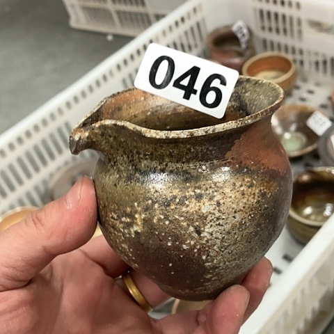 在家了一天没睡觉的人和我一样