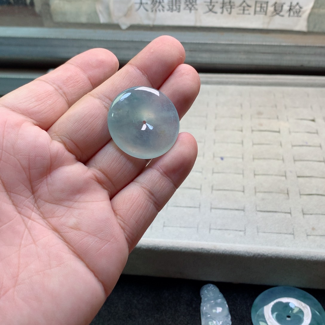 定制翡翠未镶嵌扣子