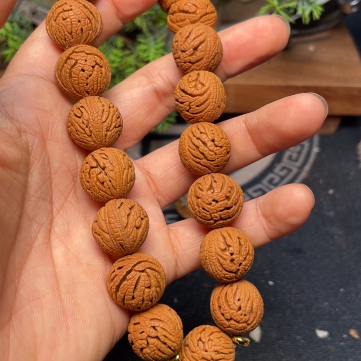 桃核手串龙纹桃核1
