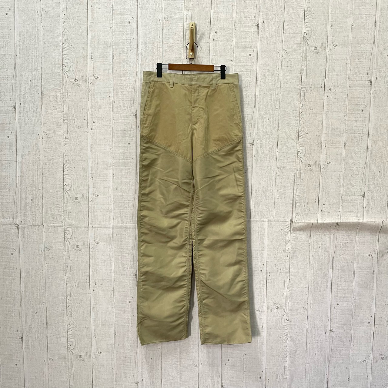 95新 BURBERRY/博柏利 ab卡其色尼龙长裤 52码/全新bc002569