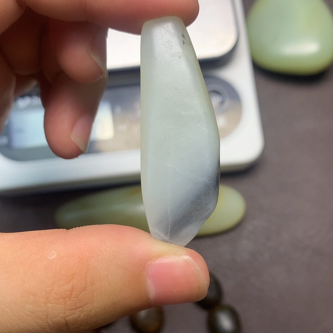 和田玉（糖玉）未镶嵌挂件