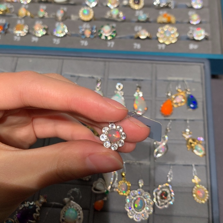 欧泊银S925镶嵌吊坠