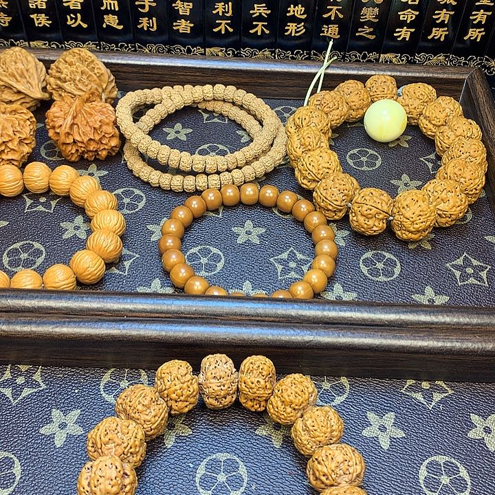 爱***y吊坠猴头核桃甲板20