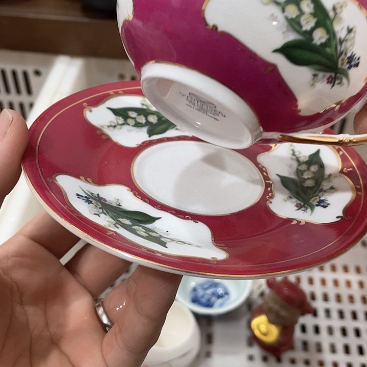 陶瓷茶具全部清清完回家过年
