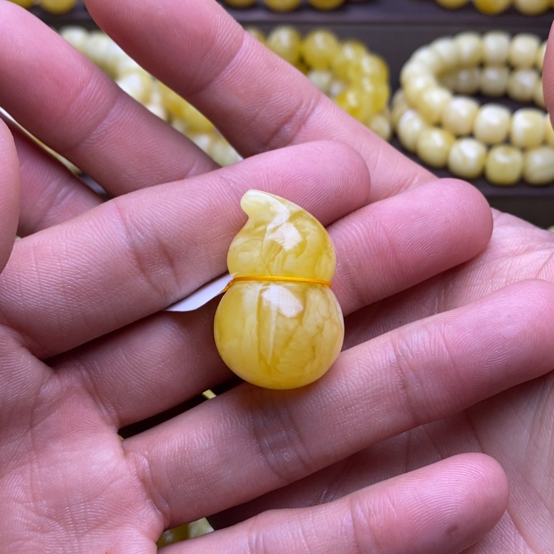 未镶嵌蜜蜡裸石立体葫芦