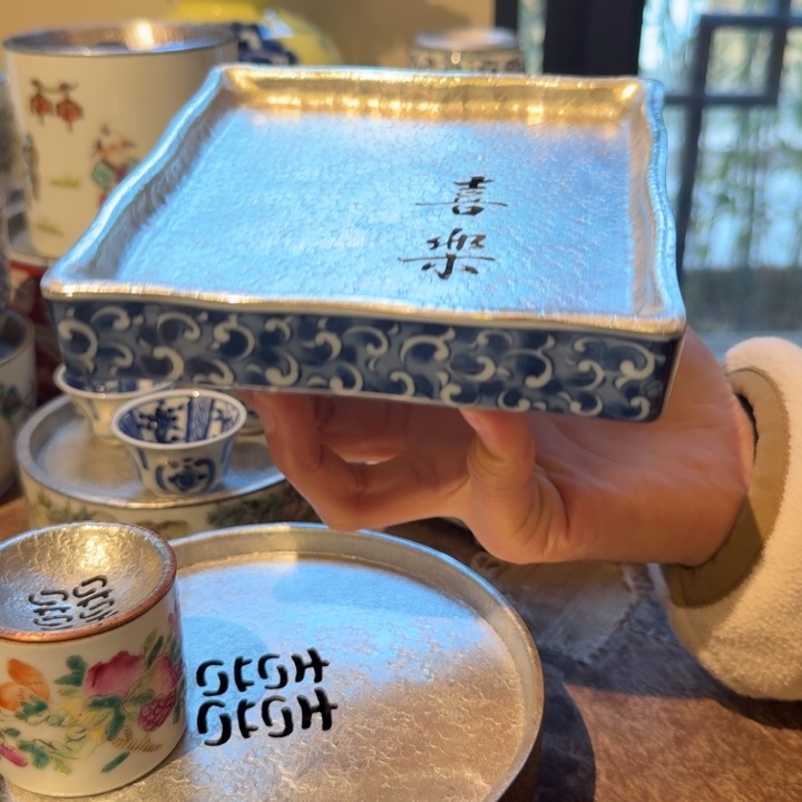 壶承天的作品是由一个人的