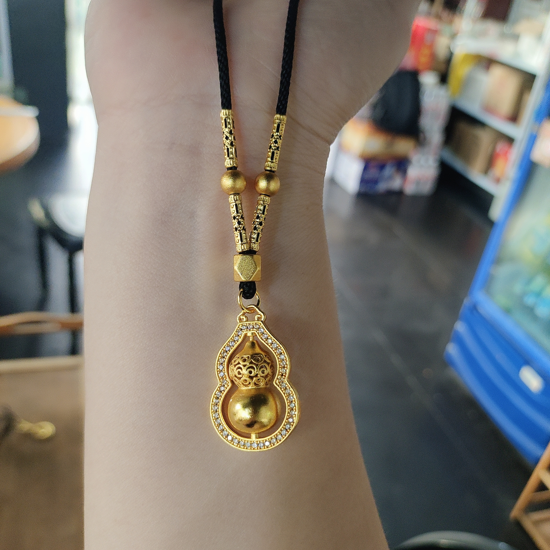 钛钢布艺项链 时尚百搭古法（双面金色葫芦）项链