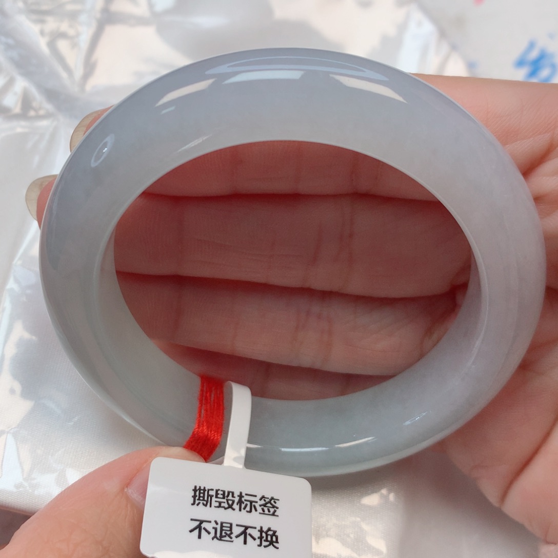 翡翠手镯未镶嵌53.4圈 无包容 厚装