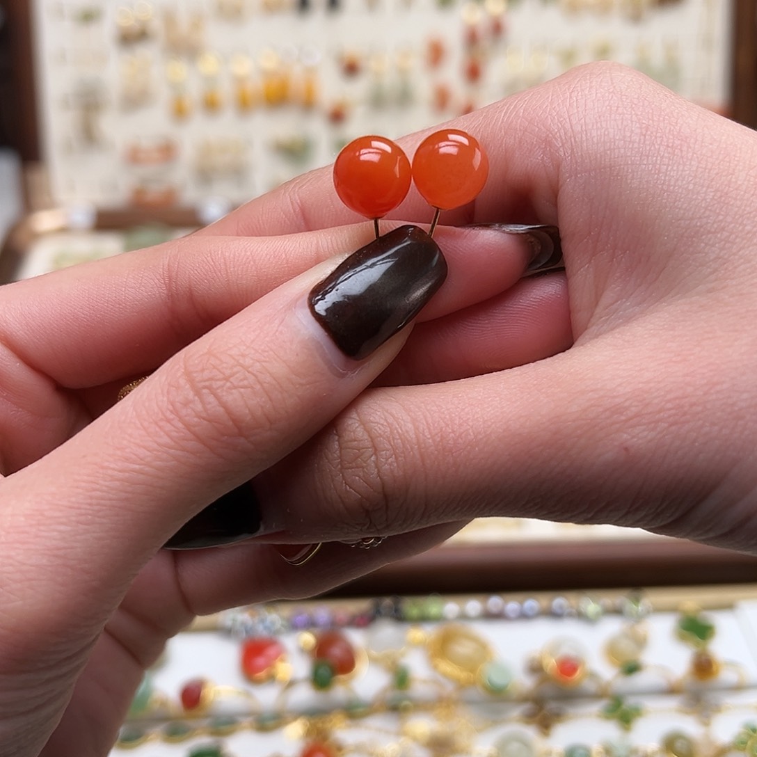 银S925镀金镶嵌和田玉耳钉