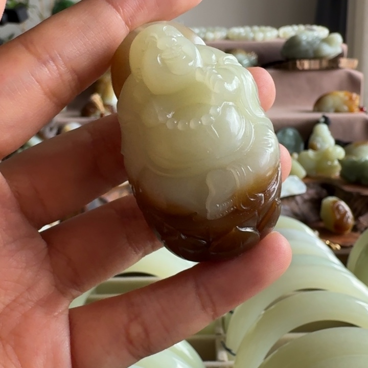 和田玉（糖玉）未镶嵌颈饰
