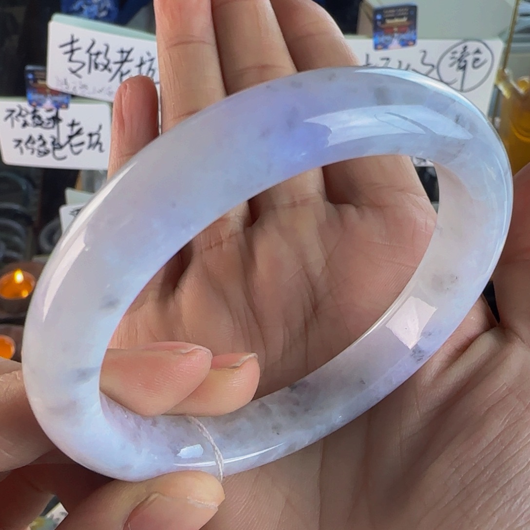 翡翠手镯未镶嵌老坑58不退