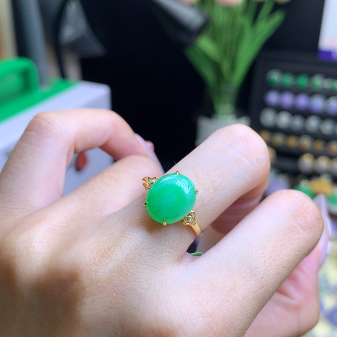 翡翠18K金镶嵌颈饰天然