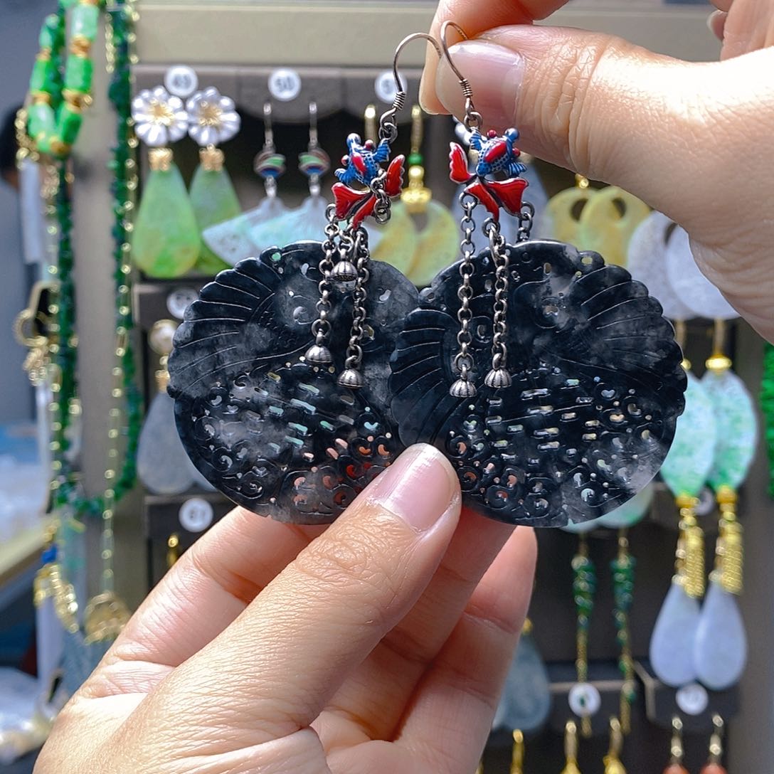 未镶嵌翡翠耳饰翡翠