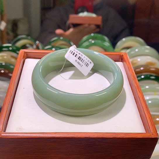 和田玉手镯未镶嵌54/55