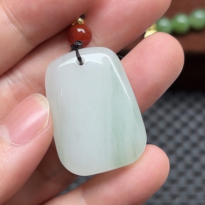 石英质玉颈饰未镶嵌