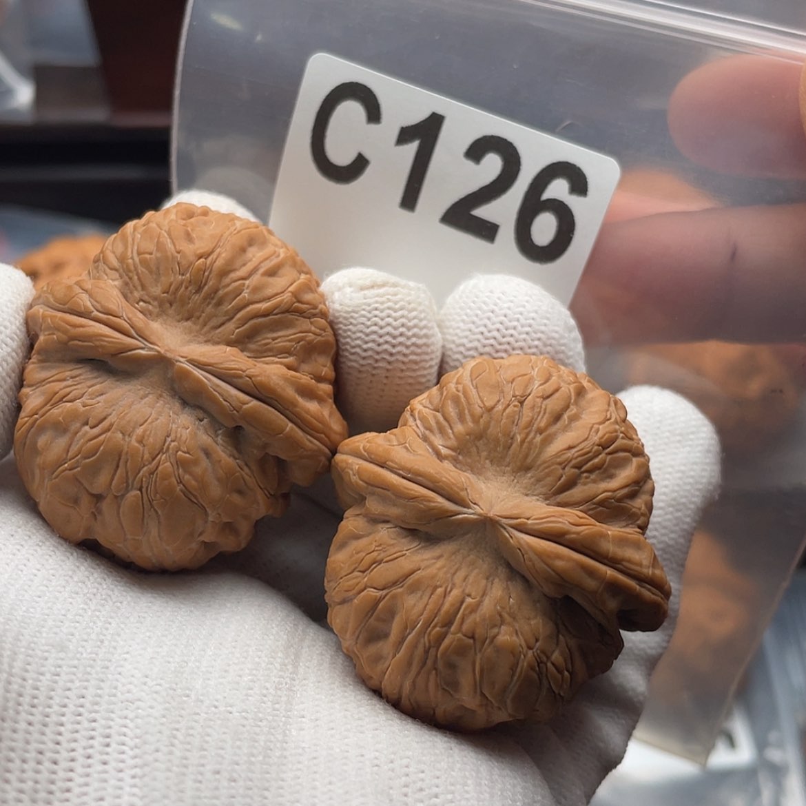 【闪购商品】文玩核桃吊坠C126元宝41.8