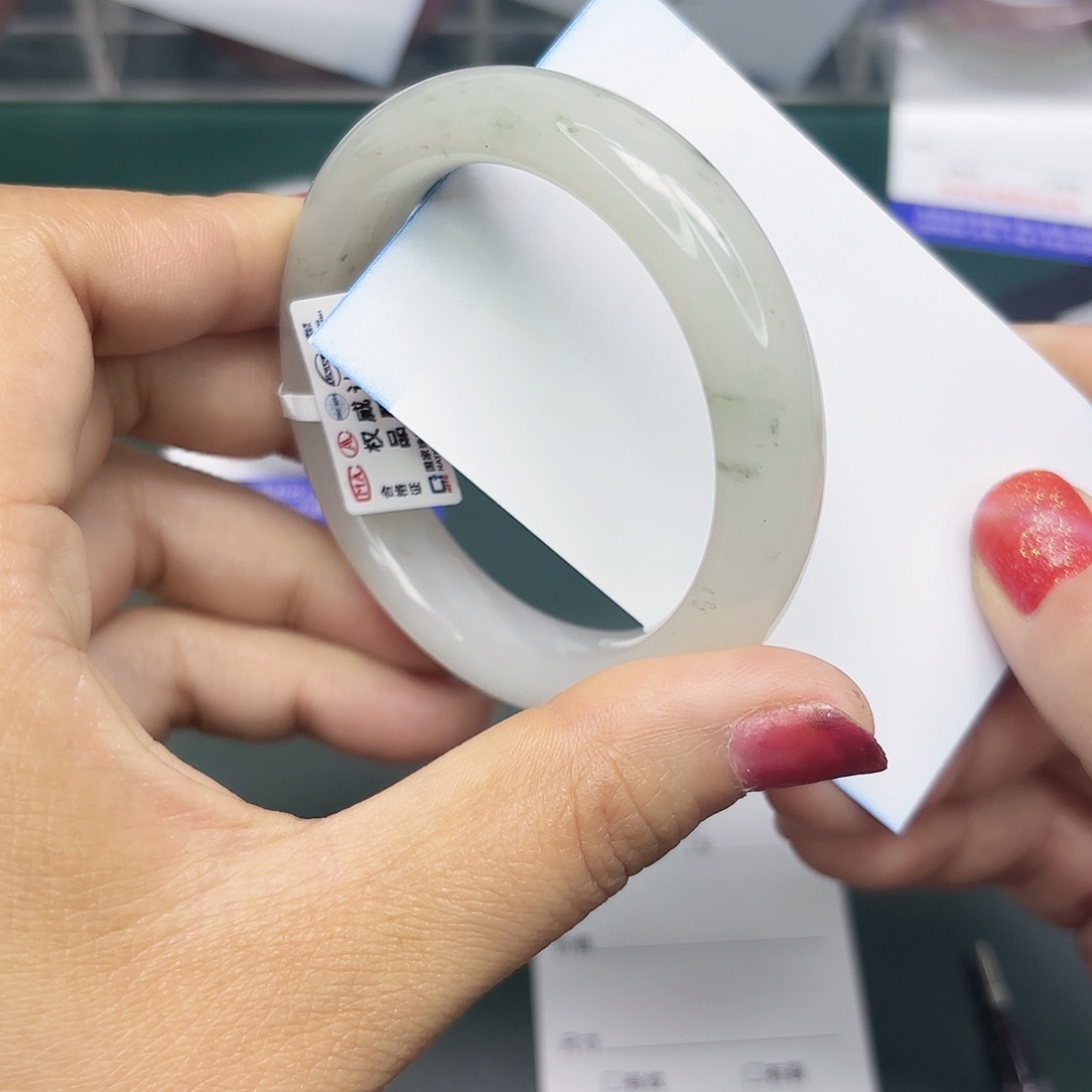 石英质玉未镶嵌手镯16/5152