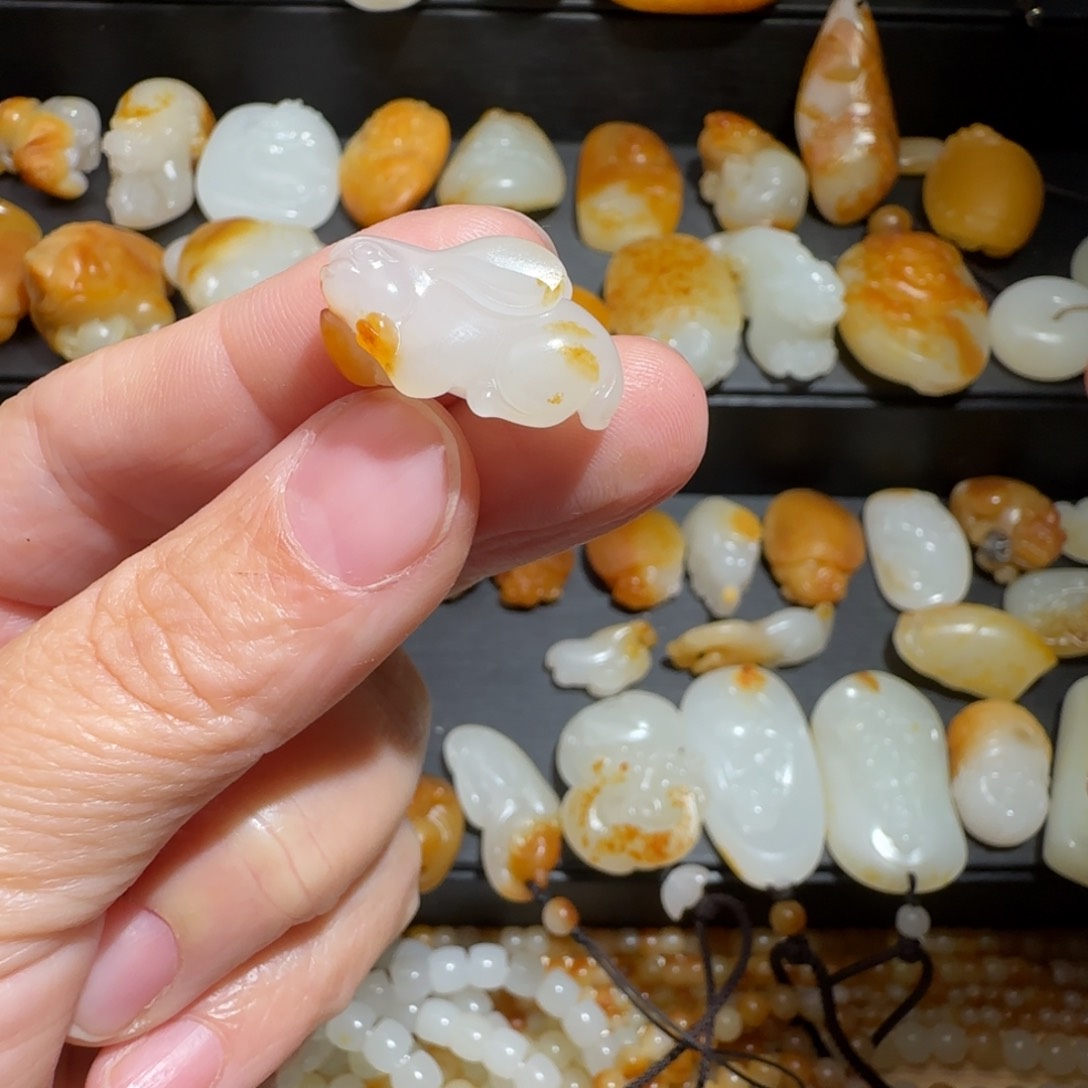 和田玉吊坠(不含链)未镶嵌哇***芽