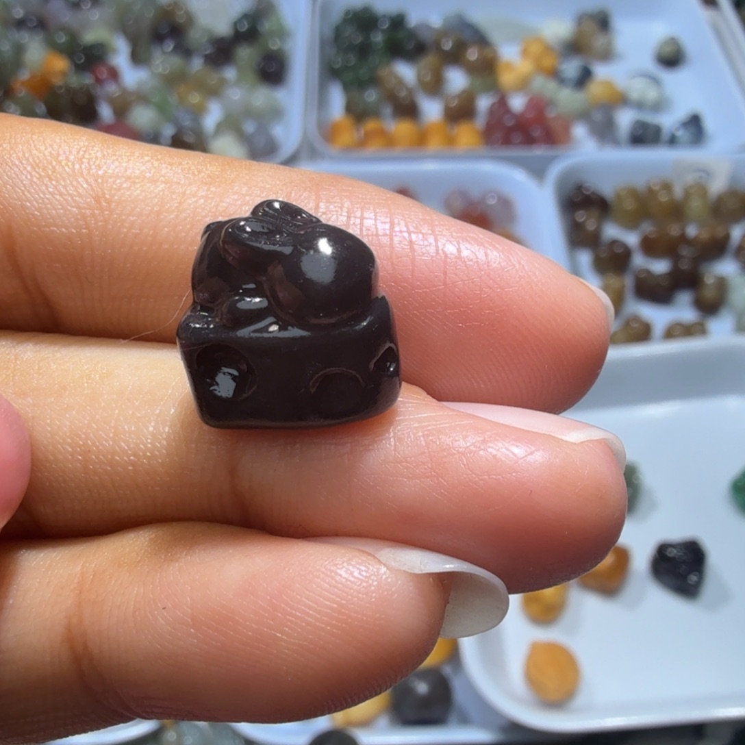 和田玉未镶嵌珠宝奇石