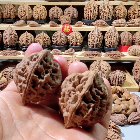 文玩核桃把件雷雷 色差