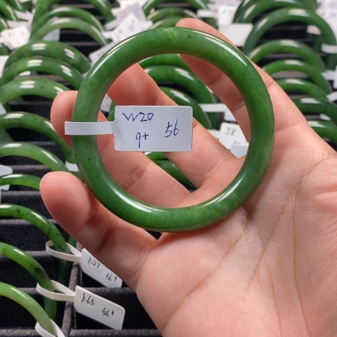 和田玉（碧玉）手镯未镶嵌