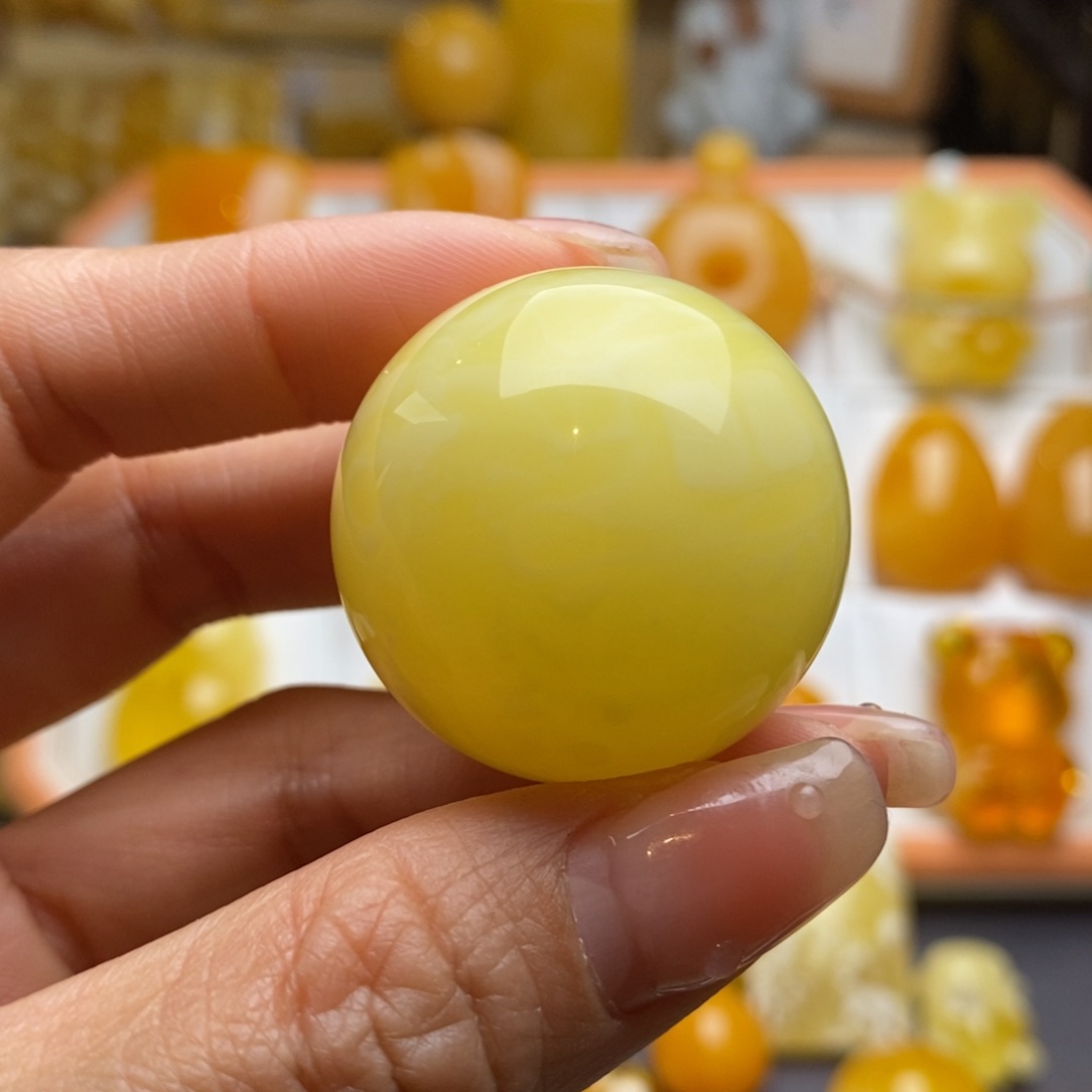 蜜蜡颈饰未镶嵌八**爷，