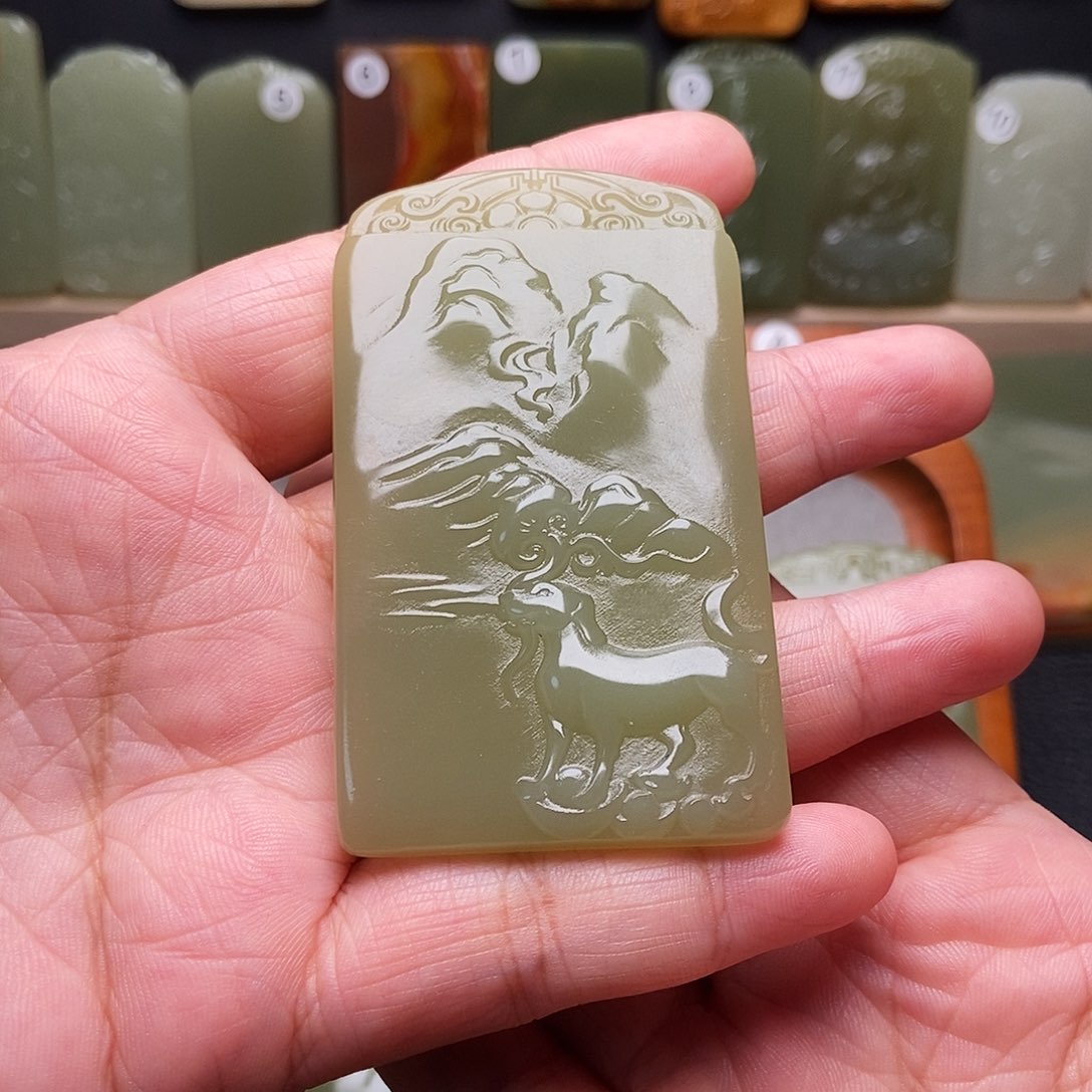 新疆昆仑山料方解石玉