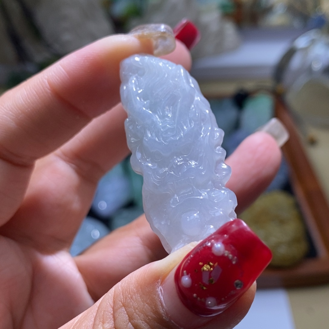 【闪购商品】翡翠颈饰未镶嵌龙牌